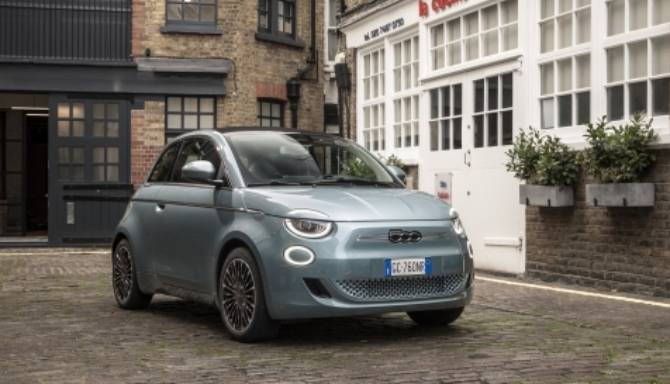 Electrifying.com Awards Fiat 500e Car of the Year