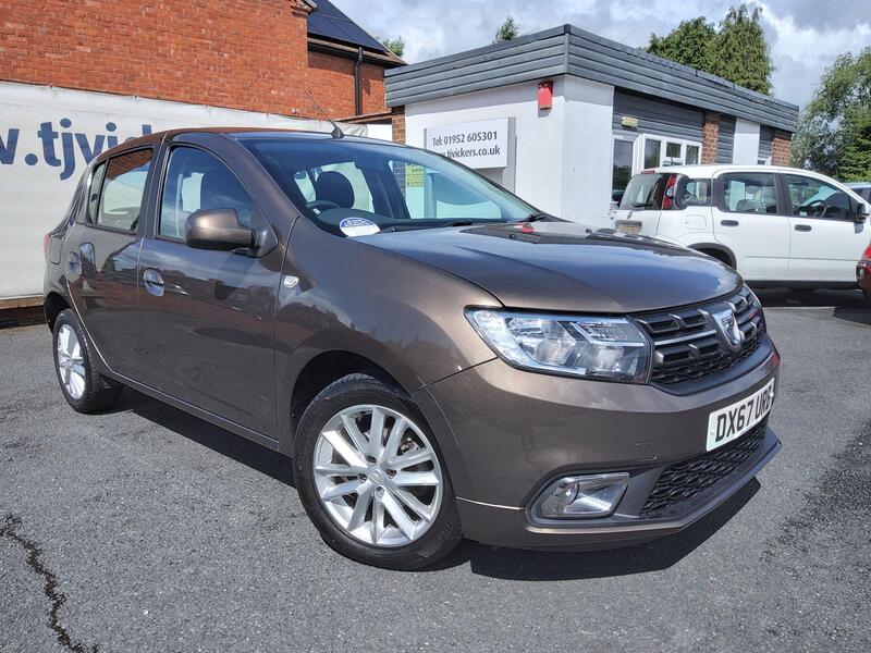 DACIA SANDERO